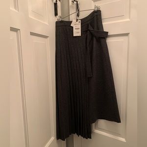 Zara Asymmetric Box Pleat Gray Skirt Limited Edition XS